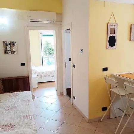 Raffaello - 50 M From The Sea - Wifi Appartement Savone