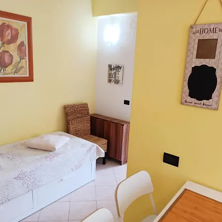 Raffaello - 50 M From The Sea - Wifi Apartment *